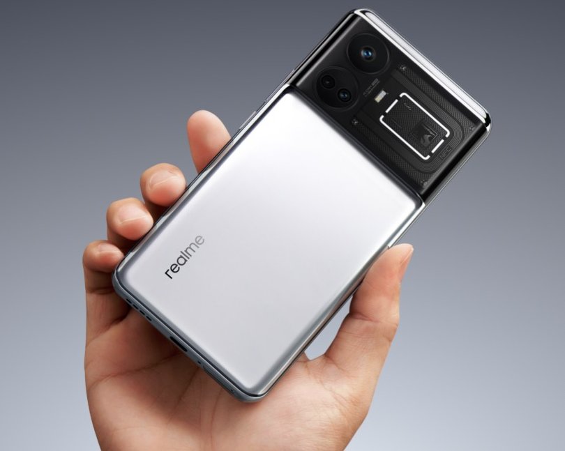 Realme представила флагманский смартфон GT5 с зарядкой 240 Вт