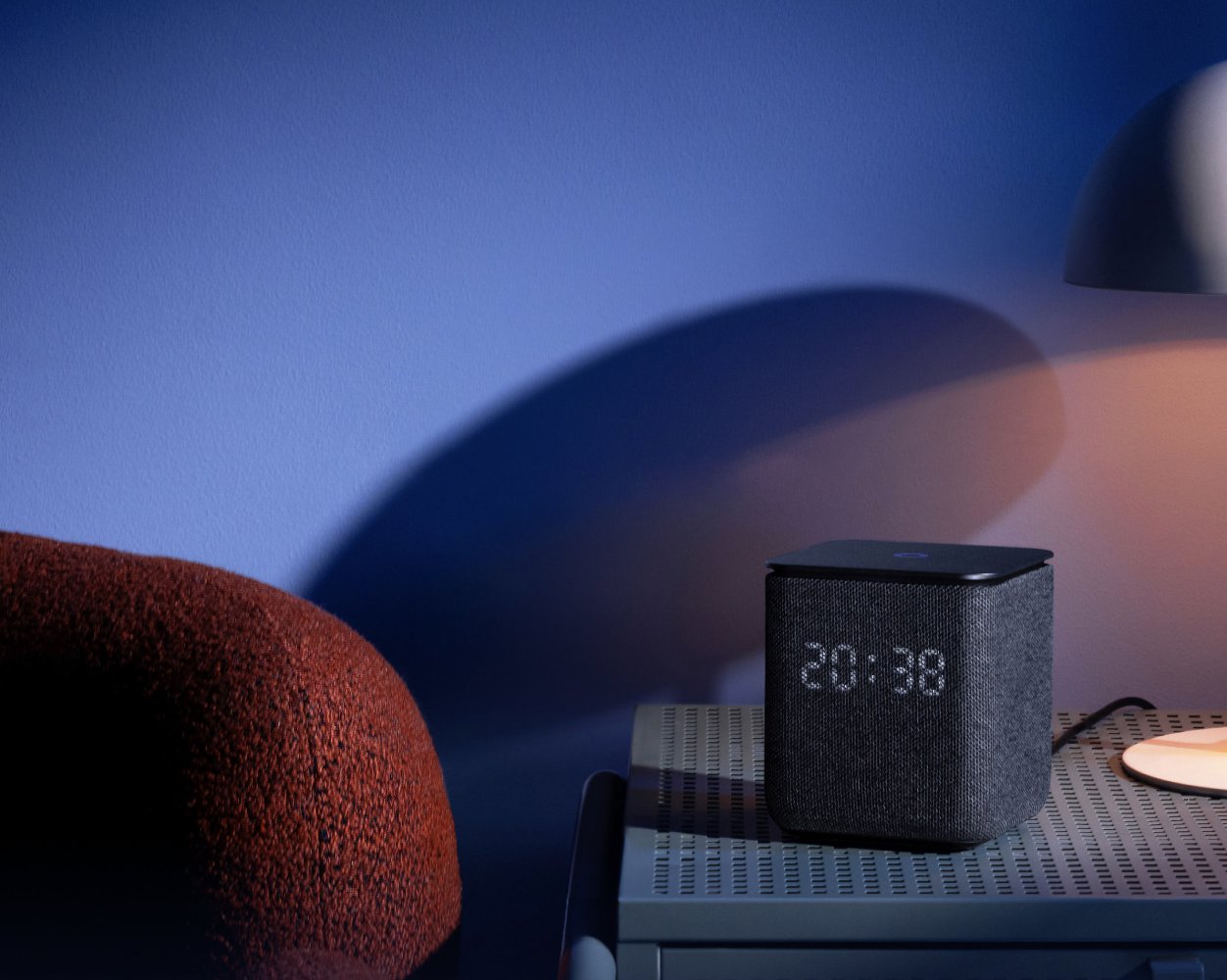 «Яндекс» представил «Станцию Миди» — она управляет умным домом без интернета