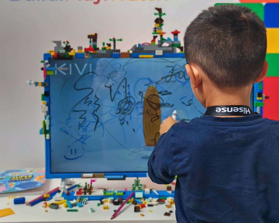 Представлен детский телевизор Kivi KidsTV. Он переживёт удары мячом и рисунки маркером